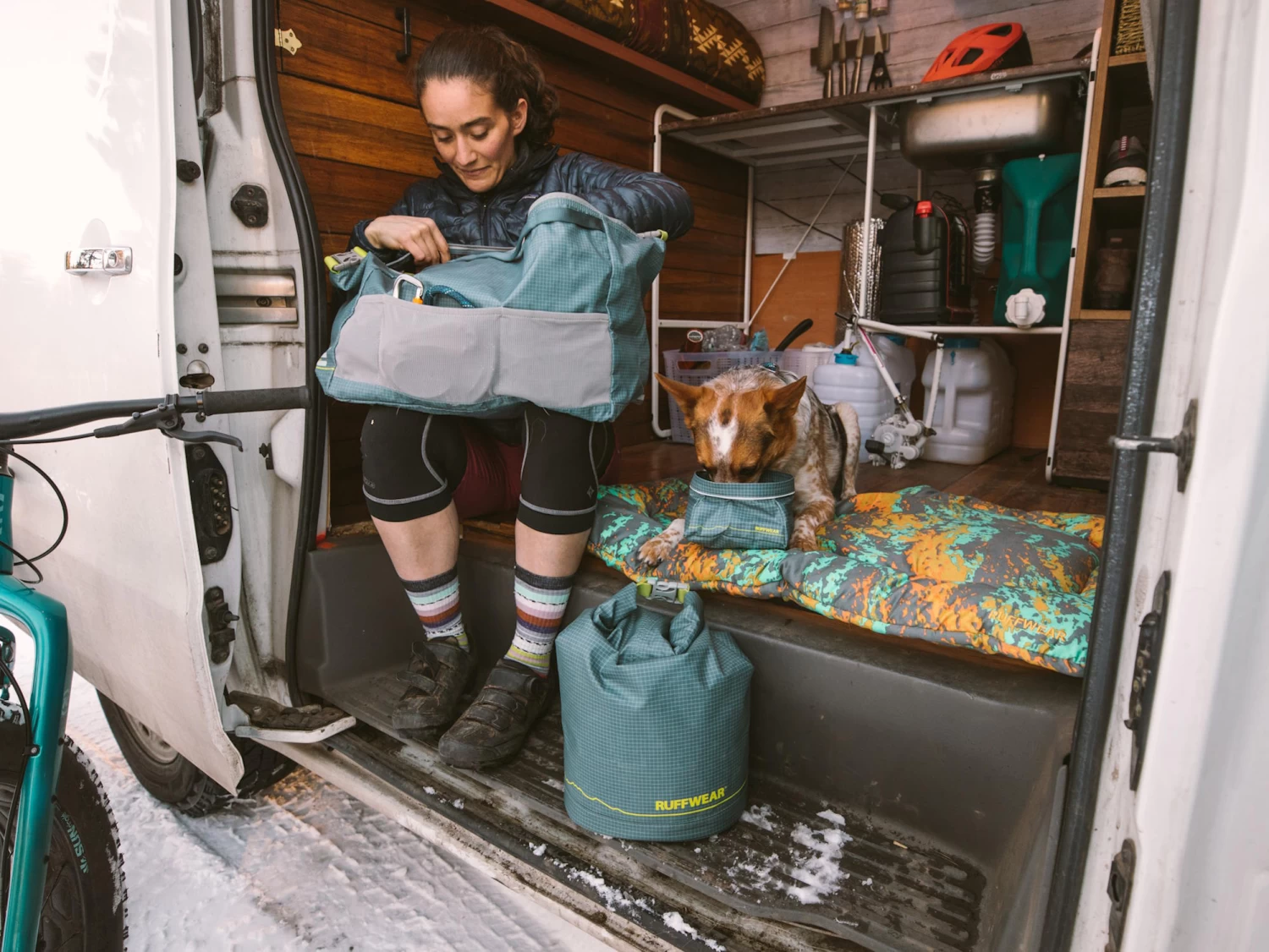 Ruffwear Basecamp™ Hundebett Orange Reef – Bild 4