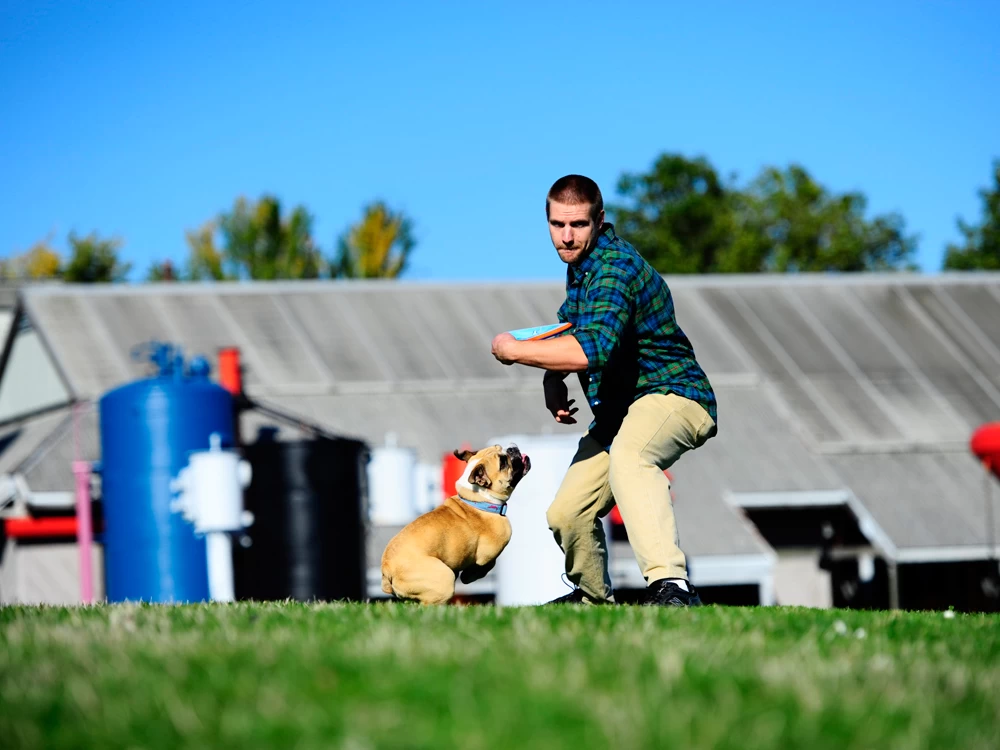 Chuckit Paraflight Frisbee Schwimmfähig – Bild 4