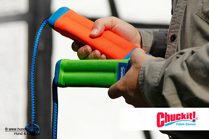 Chuckit Dummy Amphibious Bumper Small – Bild 2